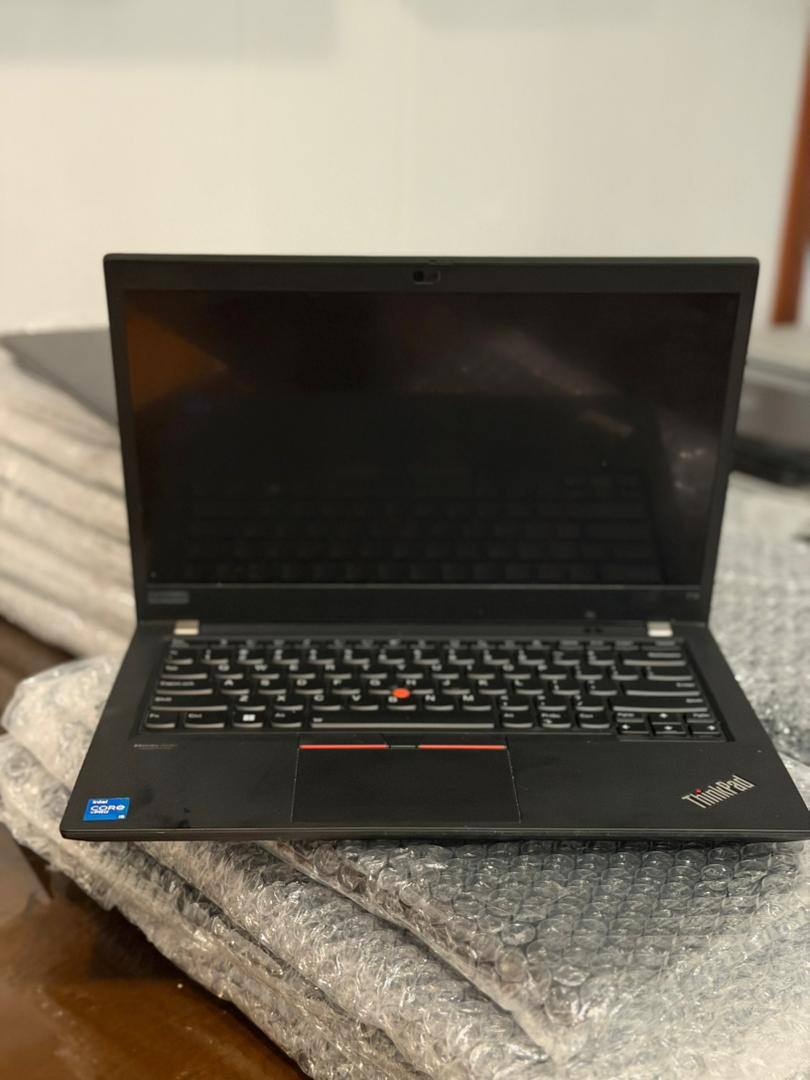 Lenovo ThinkPad T14 Gen 2 i5 | قیمت همکاری ویژه