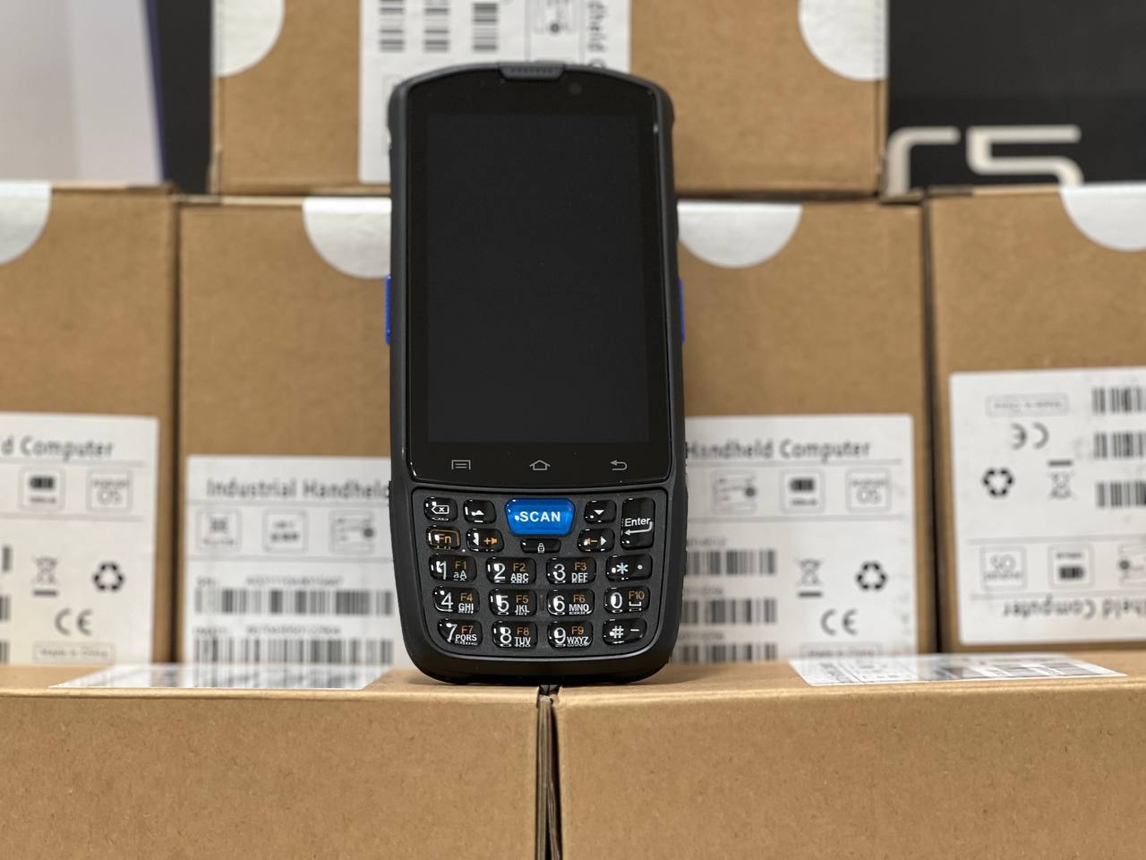 موبایل دکمه دار mobydata