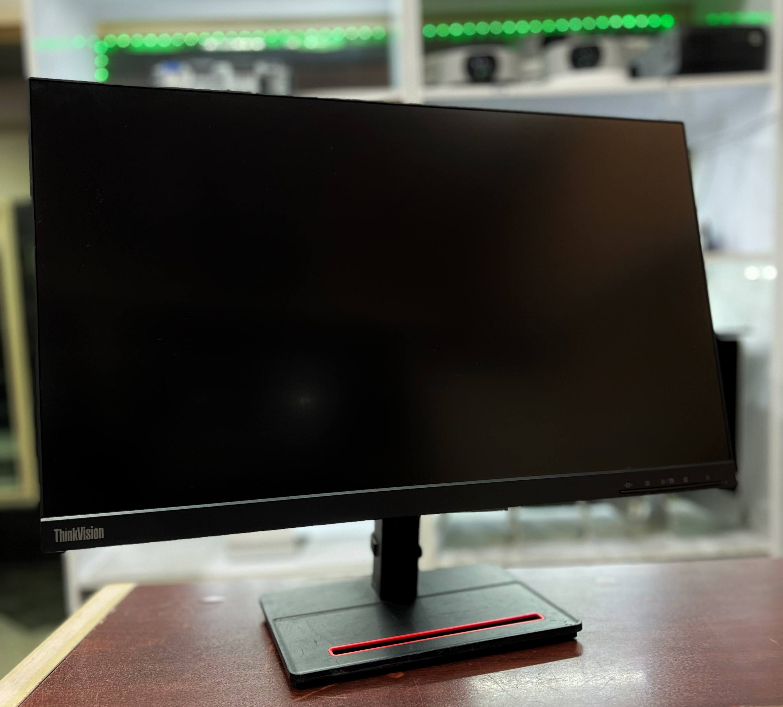 🔰مانیتور لنوو تعداد موجود🤌