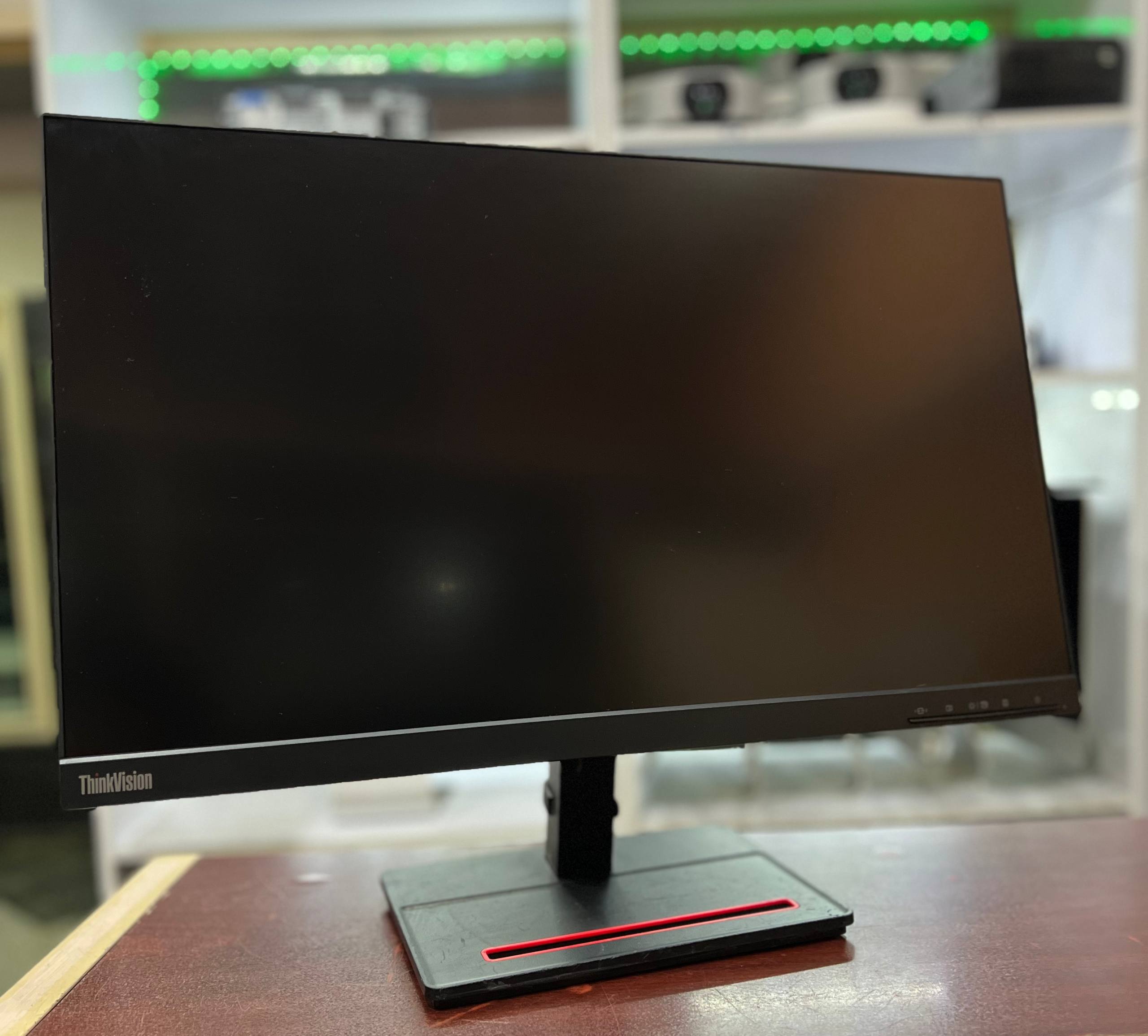 مانیتور لنوو با قیمت همکاری موجود🤌